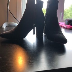 Black block heels boots